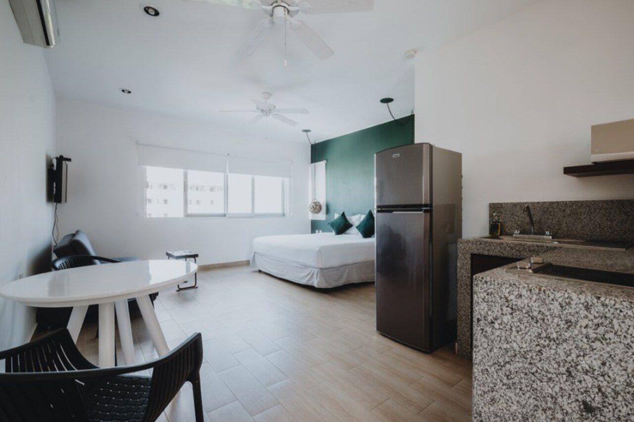 Mora & By Kalma Aparthotel
