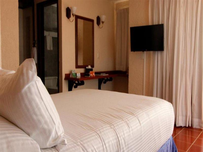 Bahia Hotel 3*