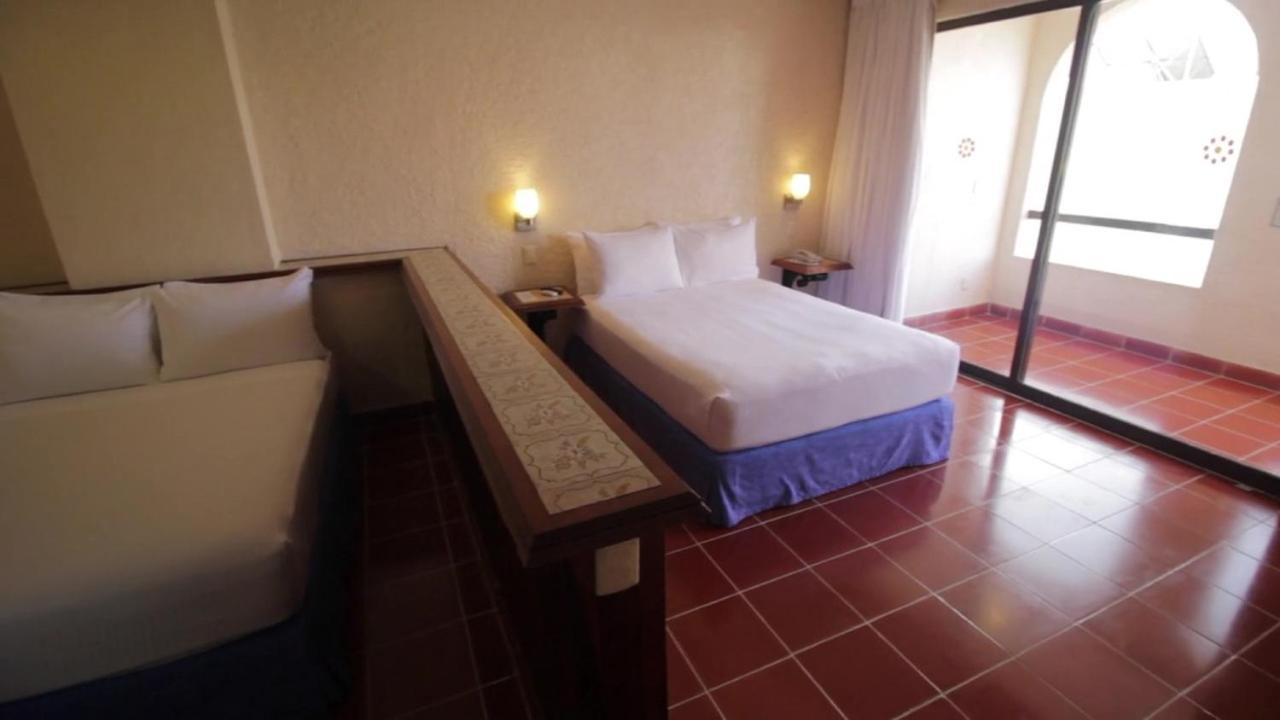 Bahia Hotel Cozumel