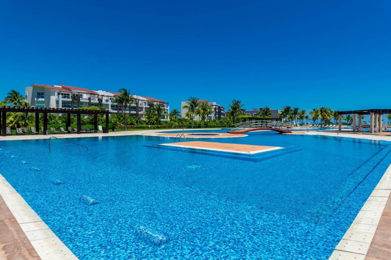 Mareazul Front At 2* Playa del Carmen