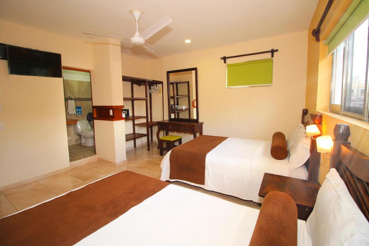 Papagayo Hotel