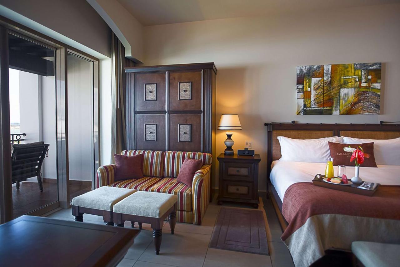 Grand Residences Riviera Cancun, Resort 5*