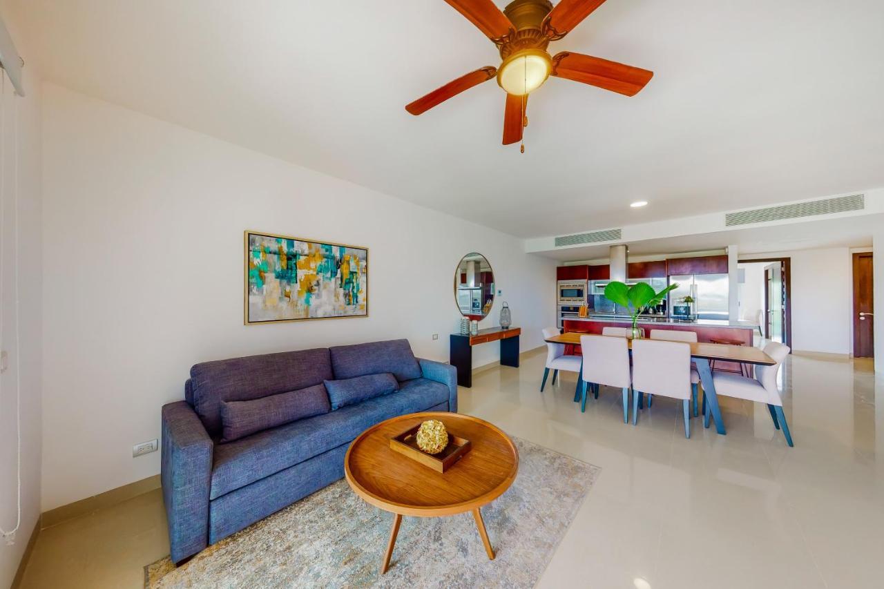 Hakuna Matata 725n At Mareazul Beachfront Apartment