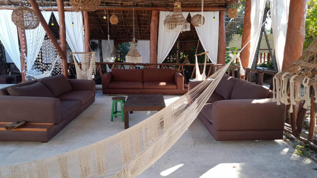 Hostel The - Food, Drinks And Transportation To The And Cenotes *
