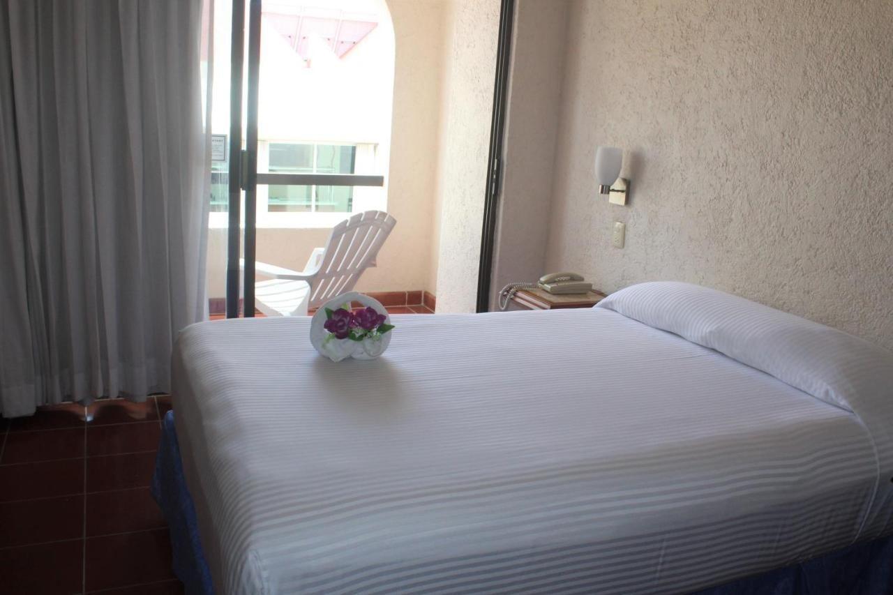 Bahia Hotel Cozumel