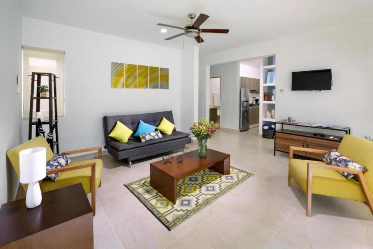 Vela's Ocean Front 3*