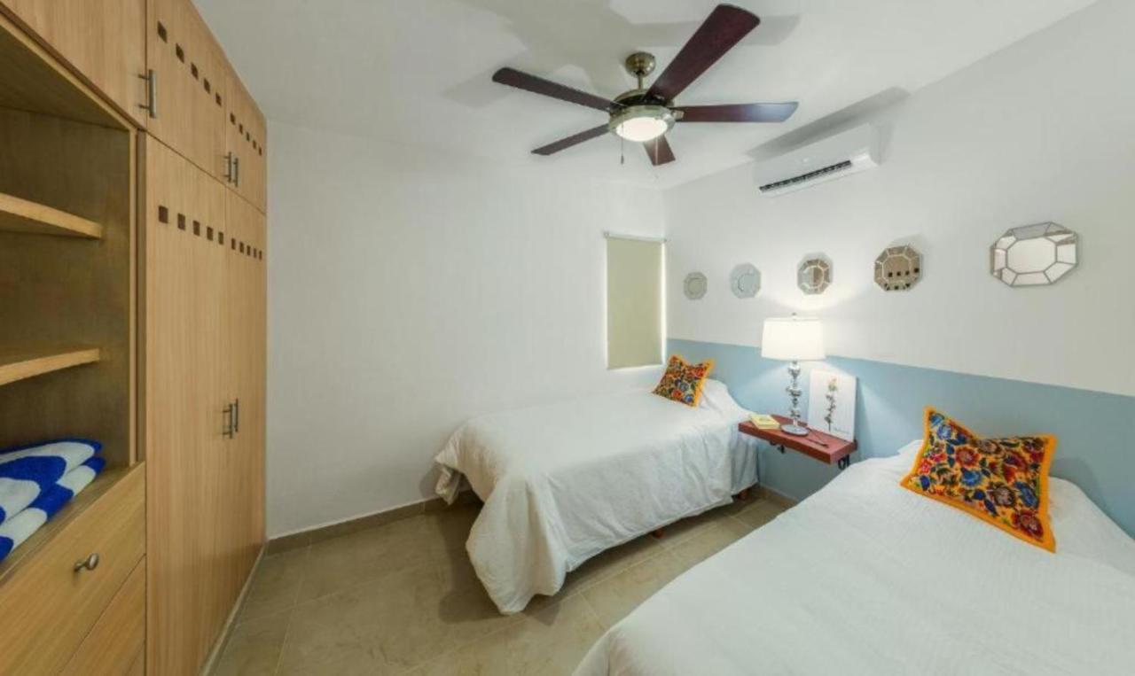 Vela's Ocean Front Aparthotel
