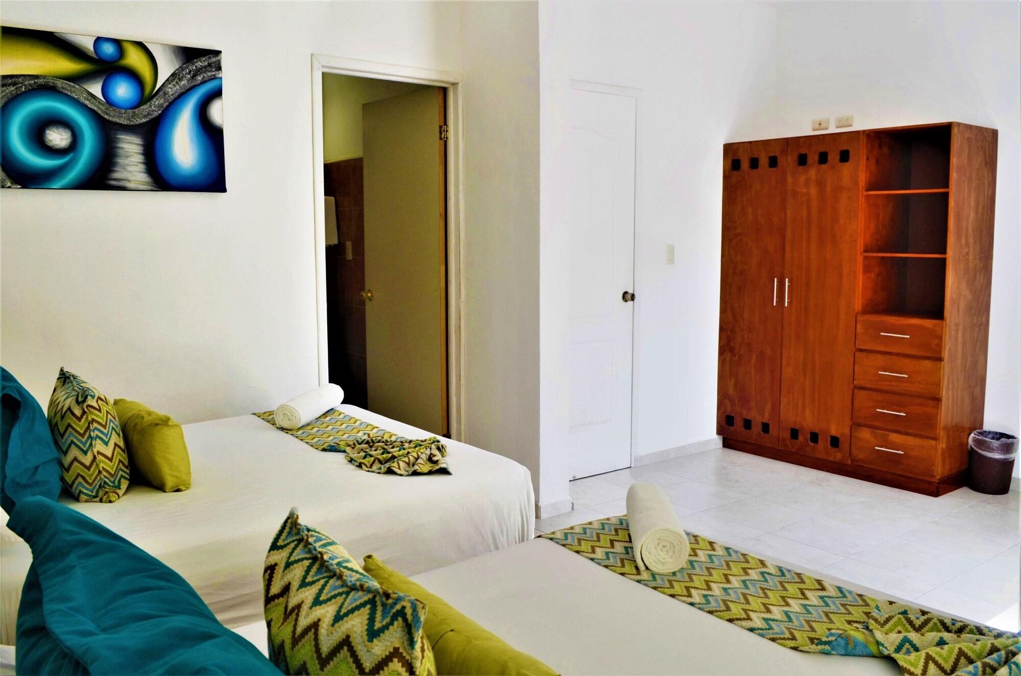 Corales Hotel 3*