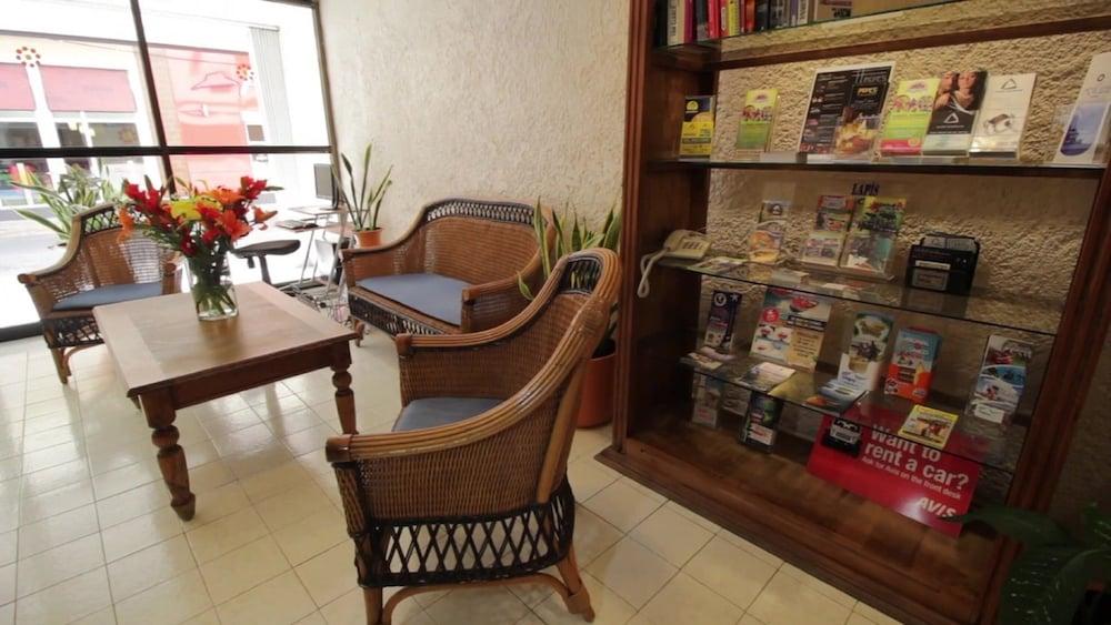 Bahia Hotel 3*