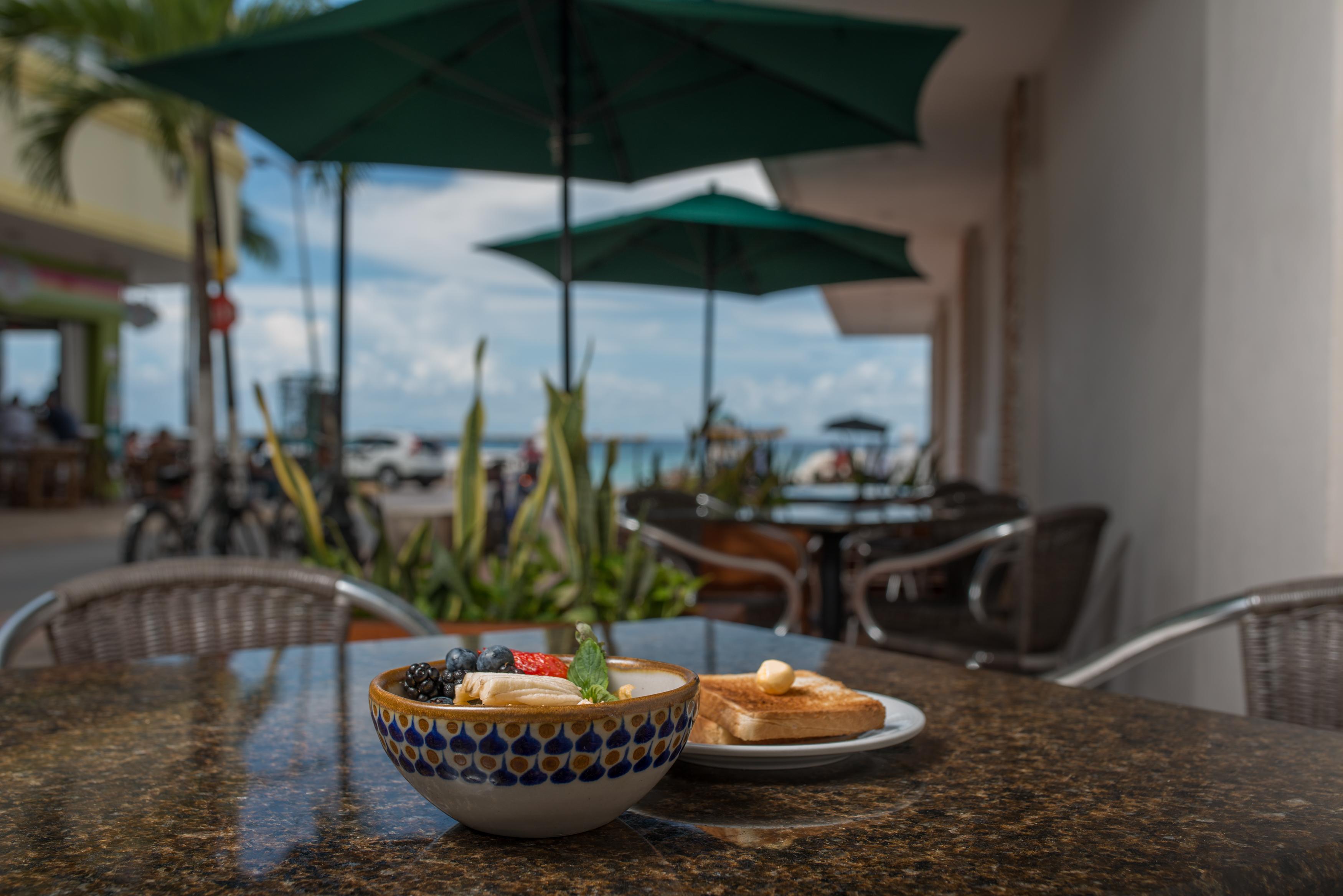 Bahia Hotel 3*