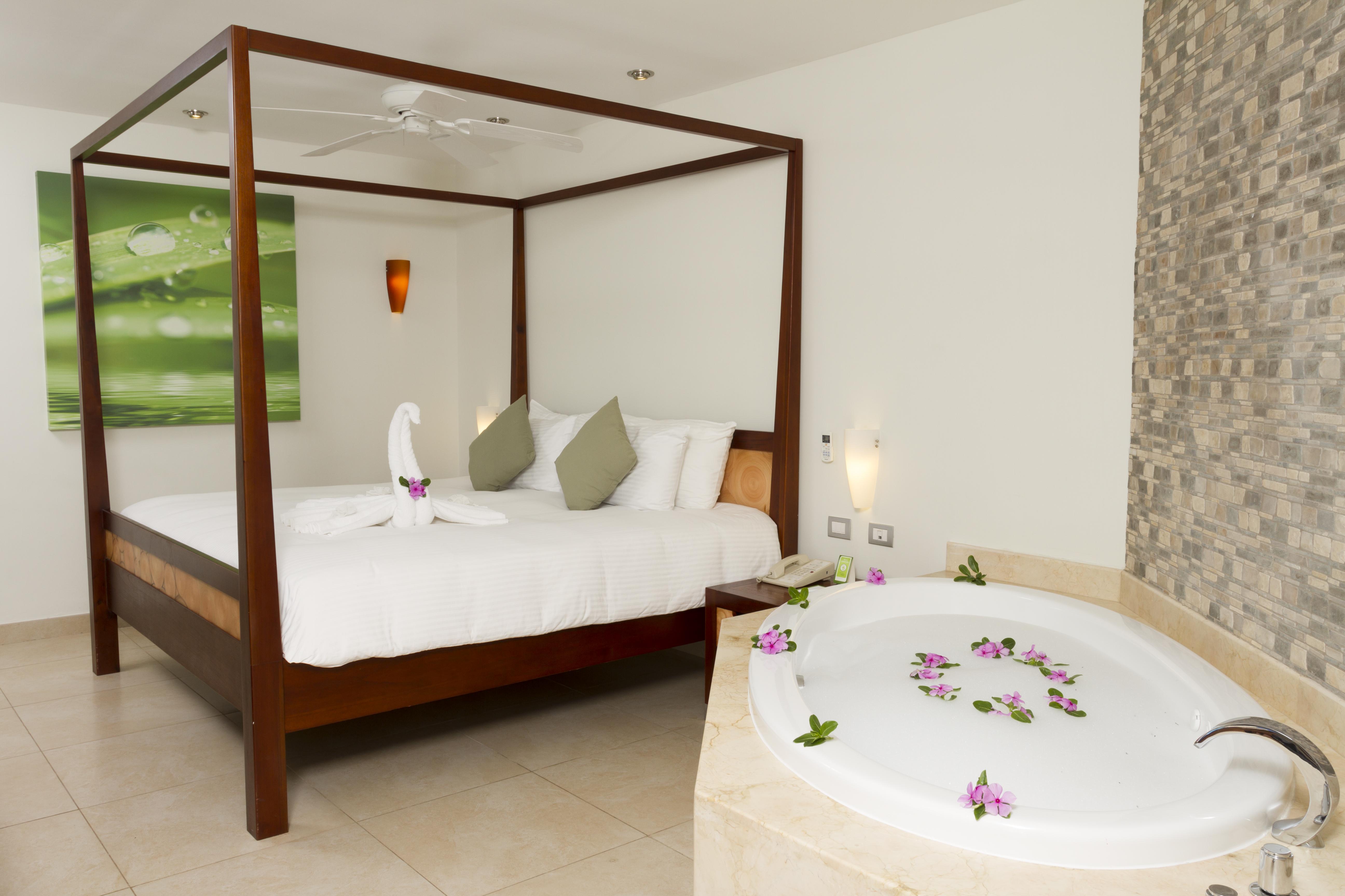 Sandos Caracol Eco Resort & Water Park (Adults Only) Resort