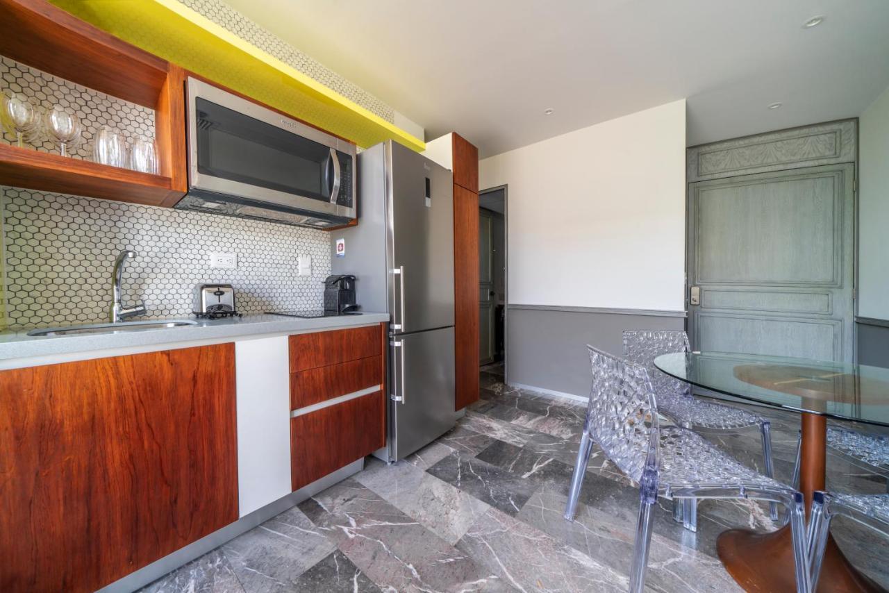 Luxury 2 Bedroom - Beautiful Ocean View At Singular Joy Residences, Jade Apartment *