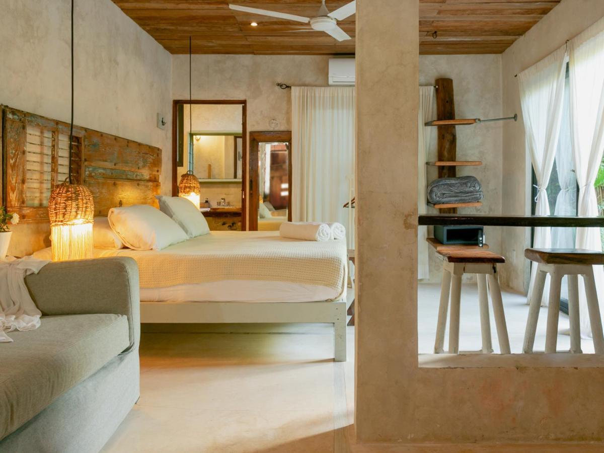 Hotel (adults Only)