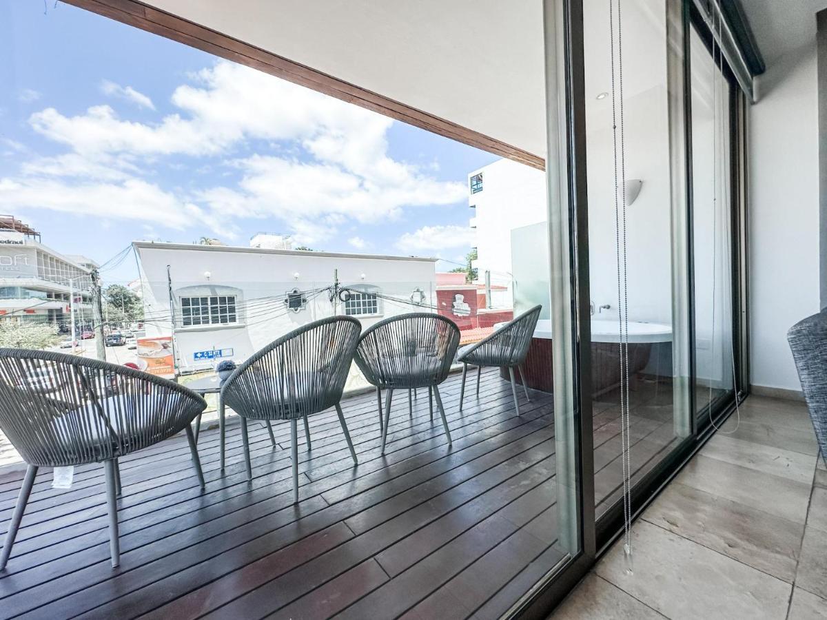 Dc 1103 Trendy Condo In Mamitas Beach Area Half Block To 5Th Playa del Carmen