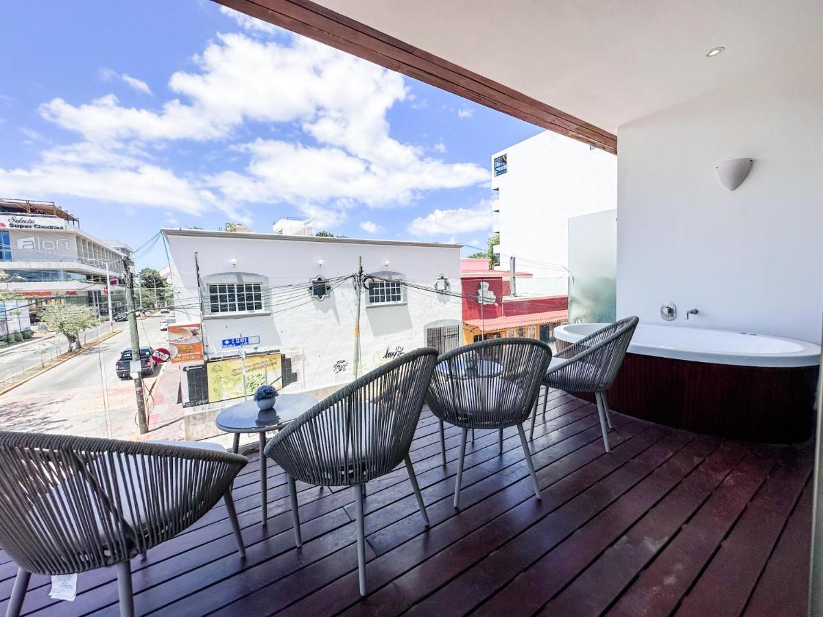Dc 1103 Trendy Condo In Mamitas Beach Area Half Block To 5Th Playa del Carmen