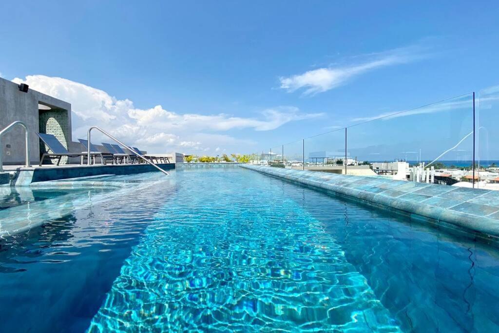 New! Luxury Floor Condo-steps To 5th-fast Wifi Apartment Playa del Carmen