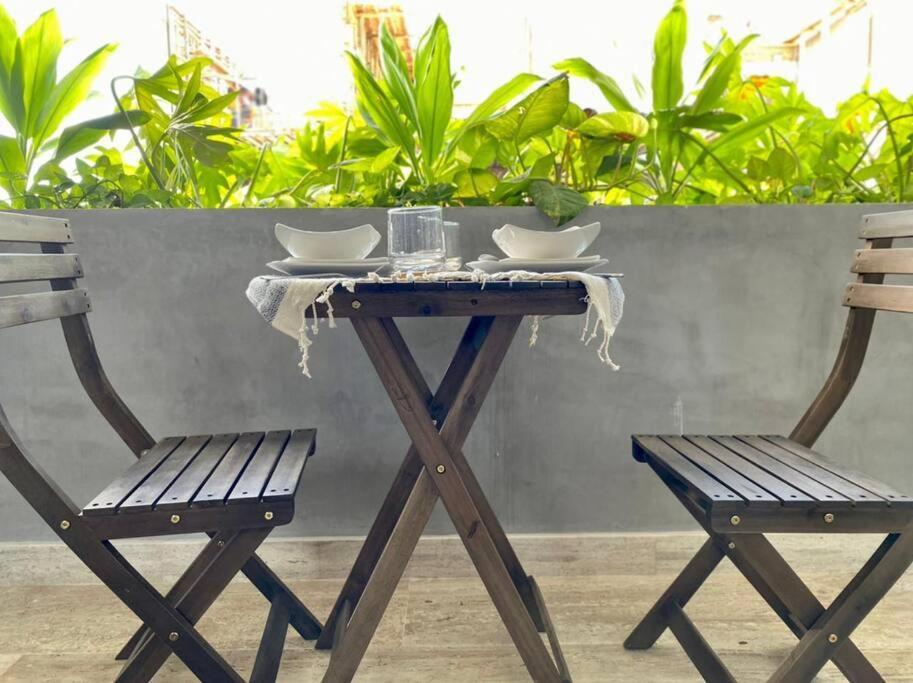 New! Luxury Floor Condo-steps To 5th-fast Wifi Playa del Carmen