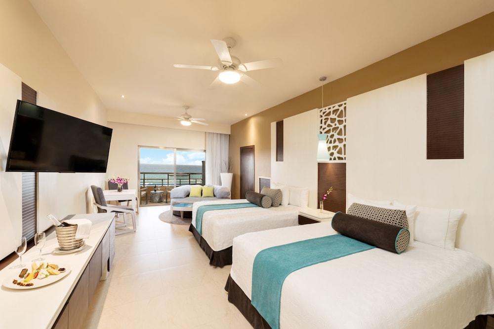 Resort El Dorado Seaside Palms, Catamaran, Ecoturistic Ranch, All & More Inclusive - Adults Only