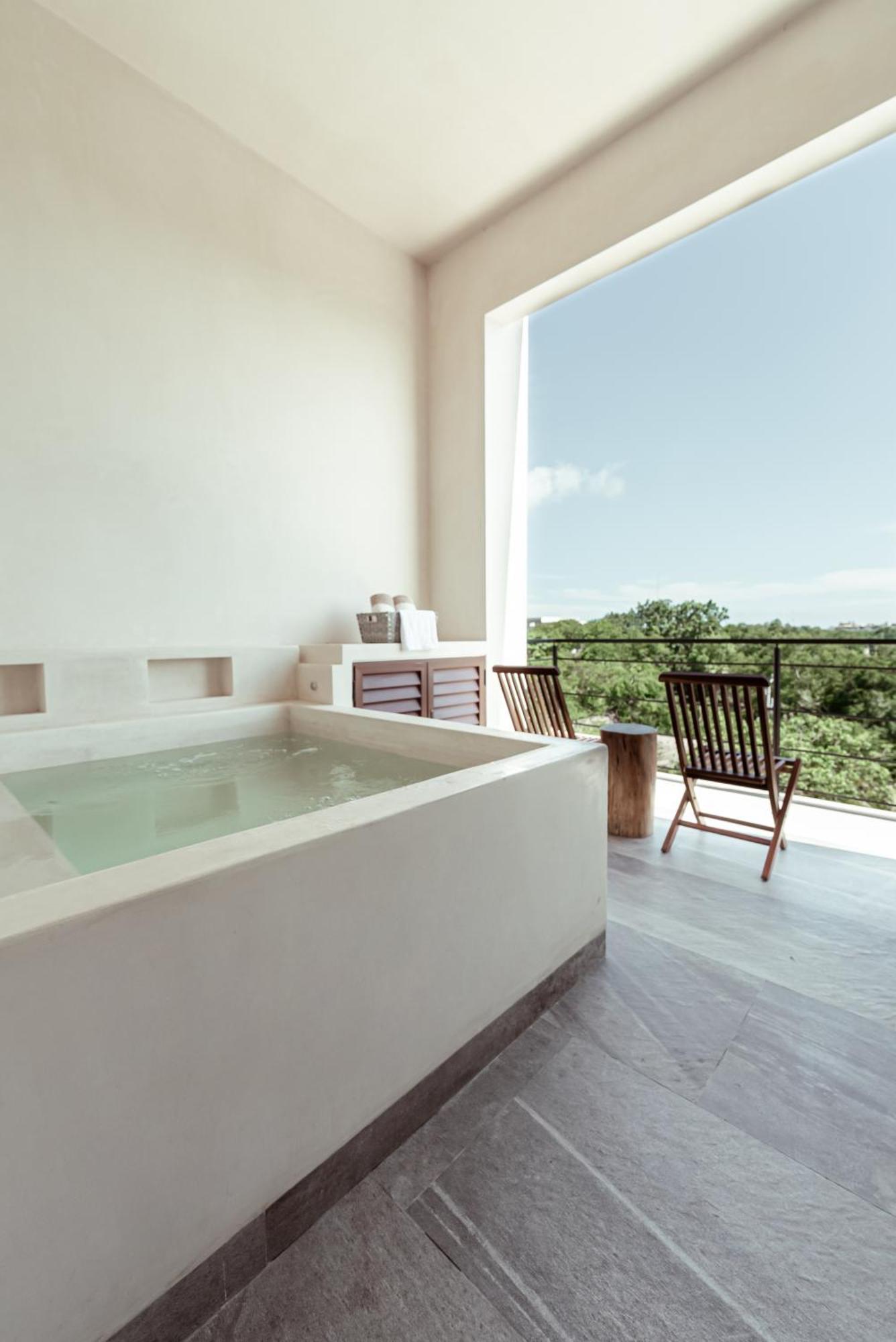 Prana Boutique Hotel 4*