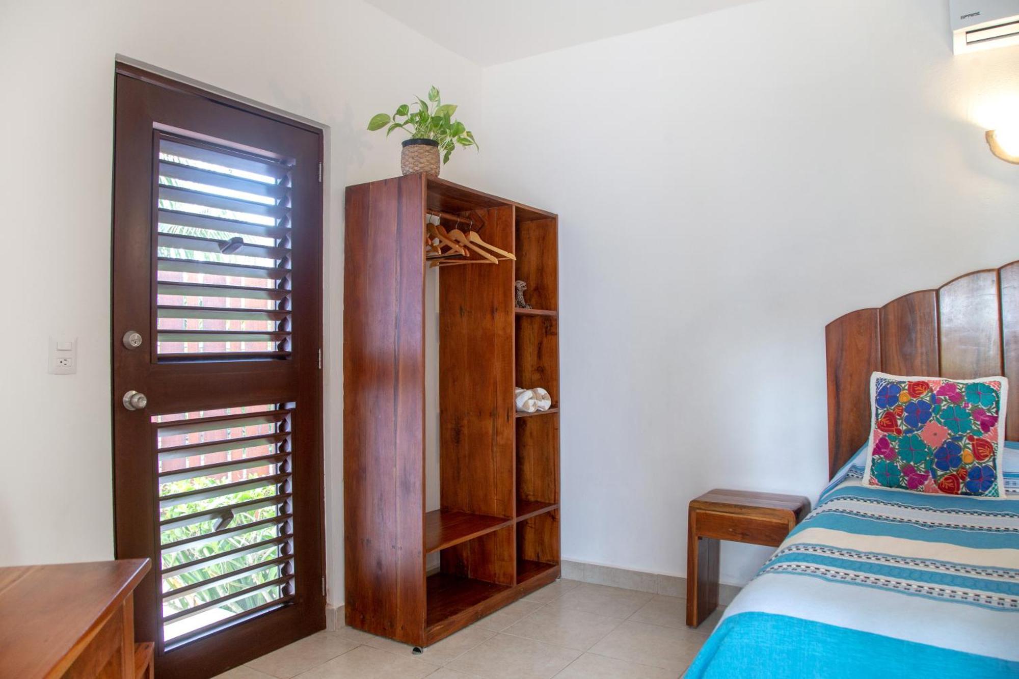 Casa Colibri Tankah Bed & Breakfast 2*