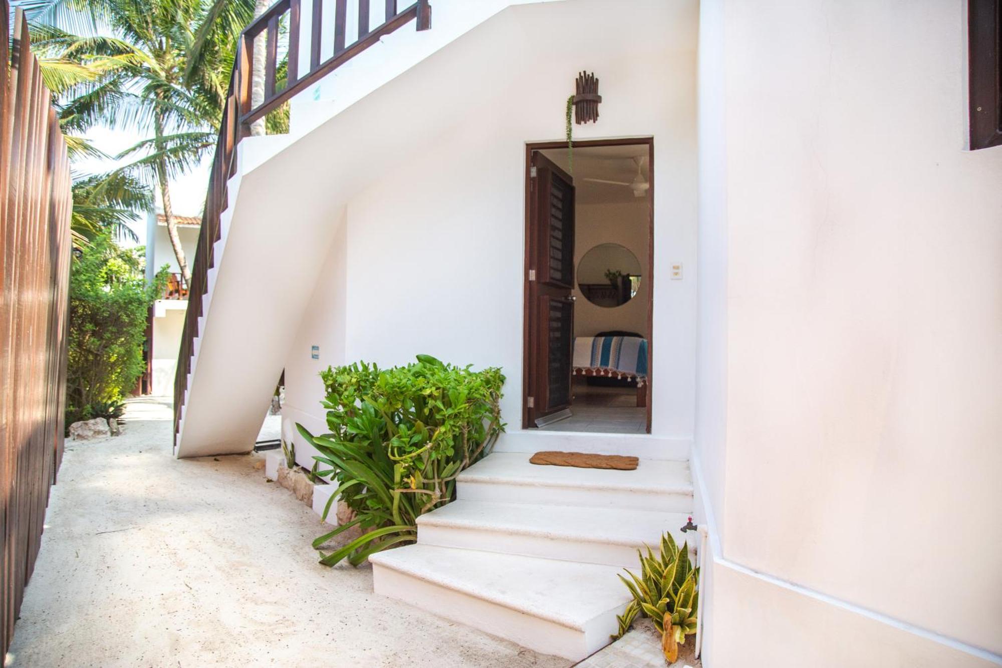 Casa Colibri Tankah Bed & Breakfast