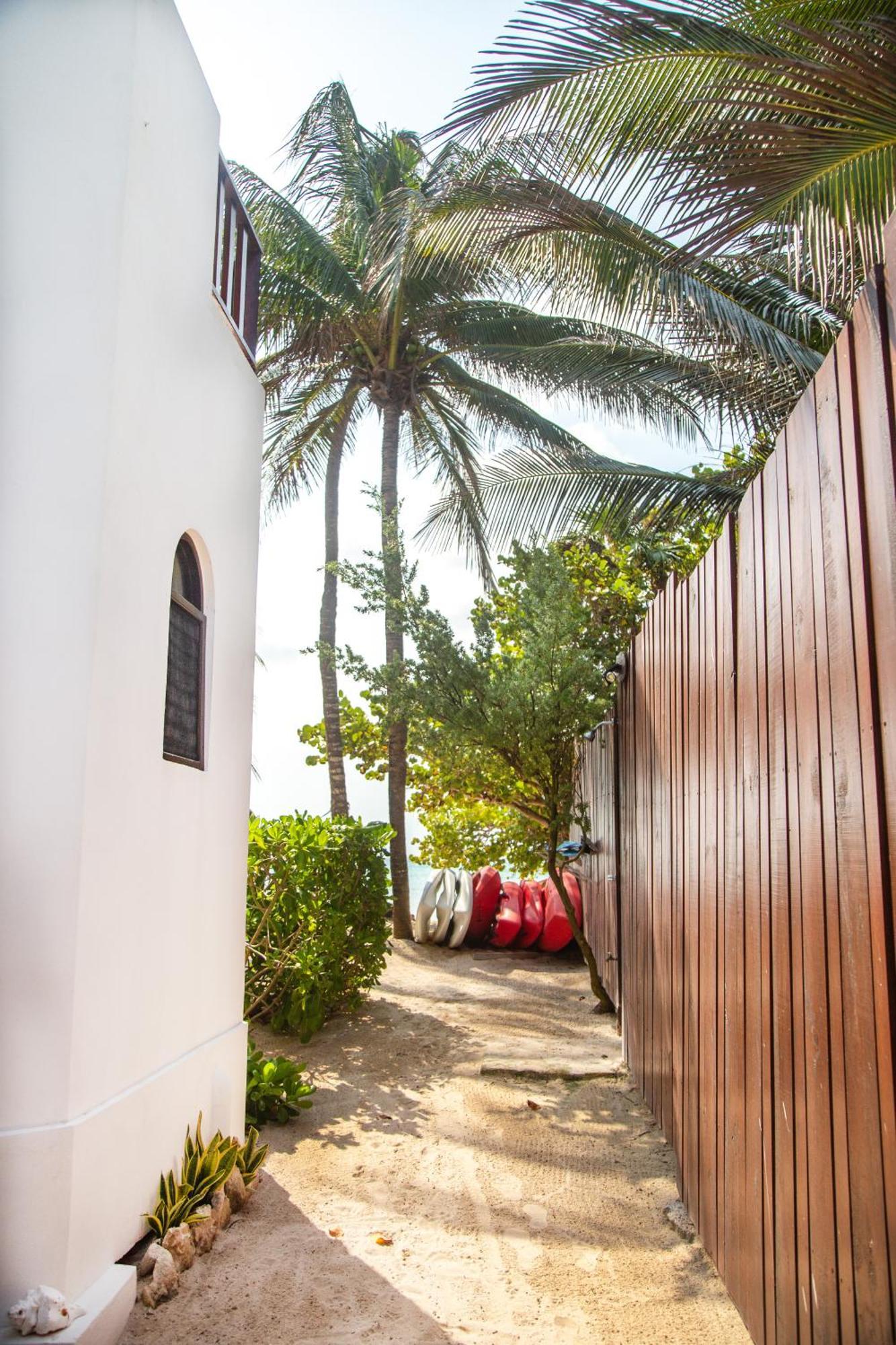 Casa Colibri Tankah