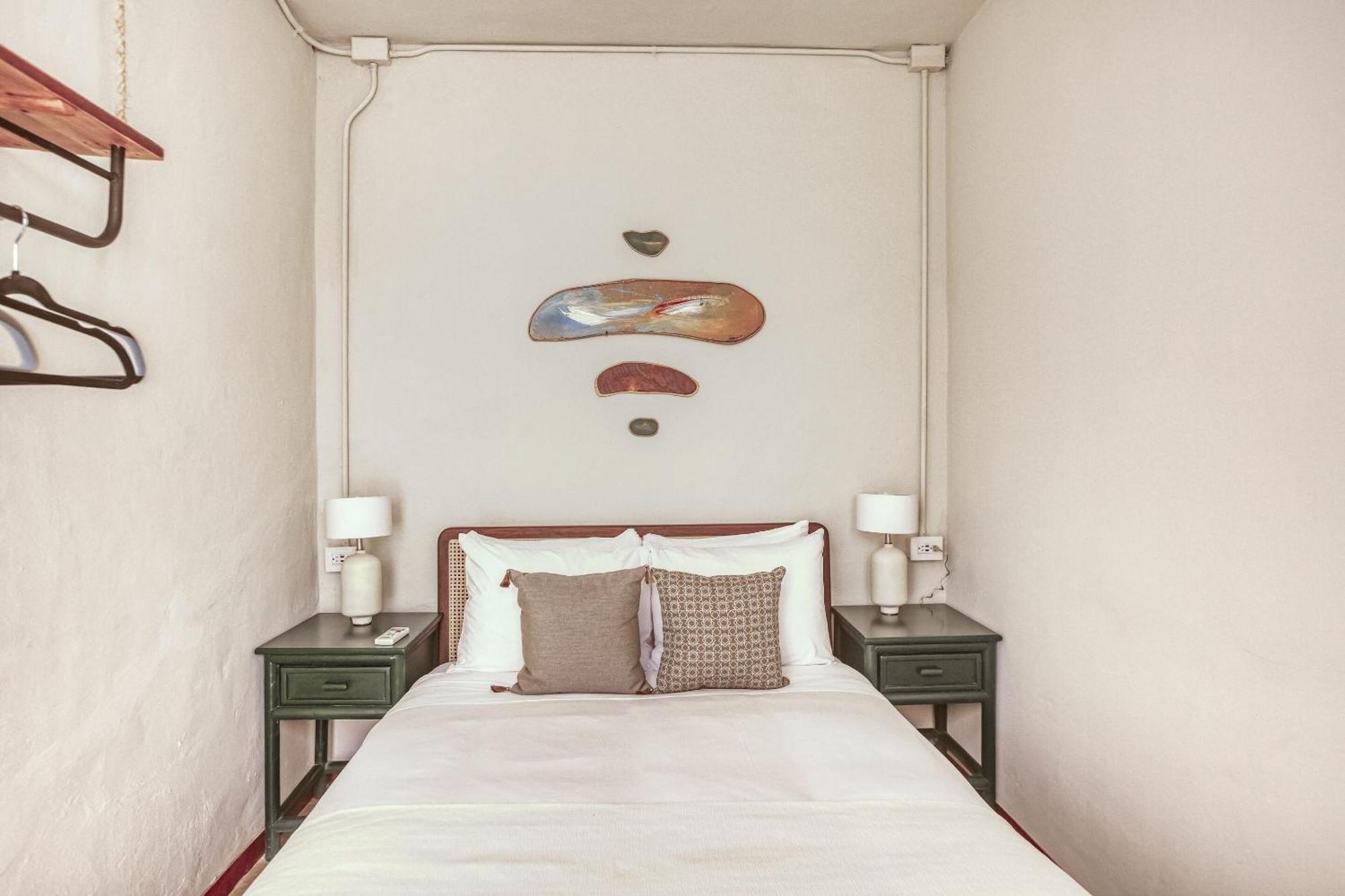 Lirios Hotel 4*