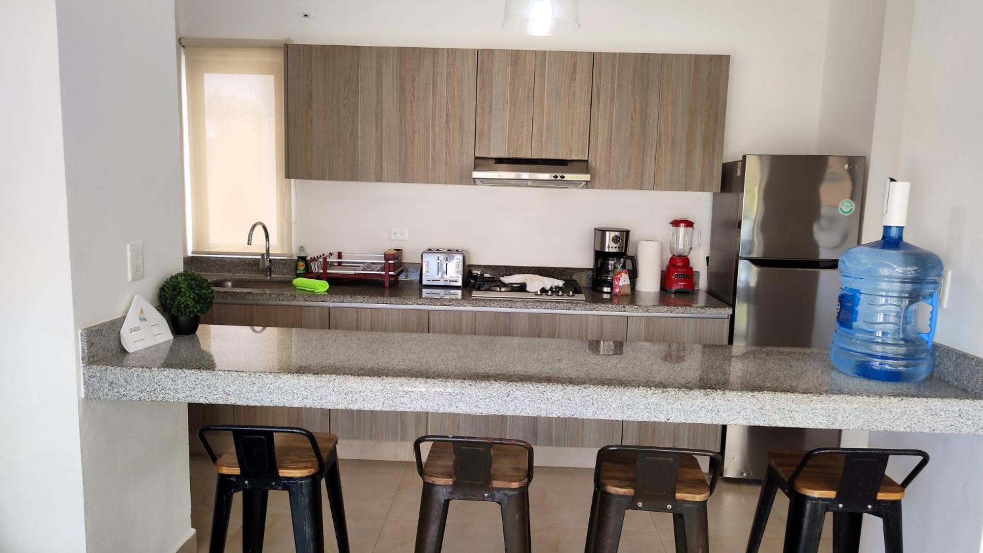 Aparthotel Vela's Ocean Front 3*