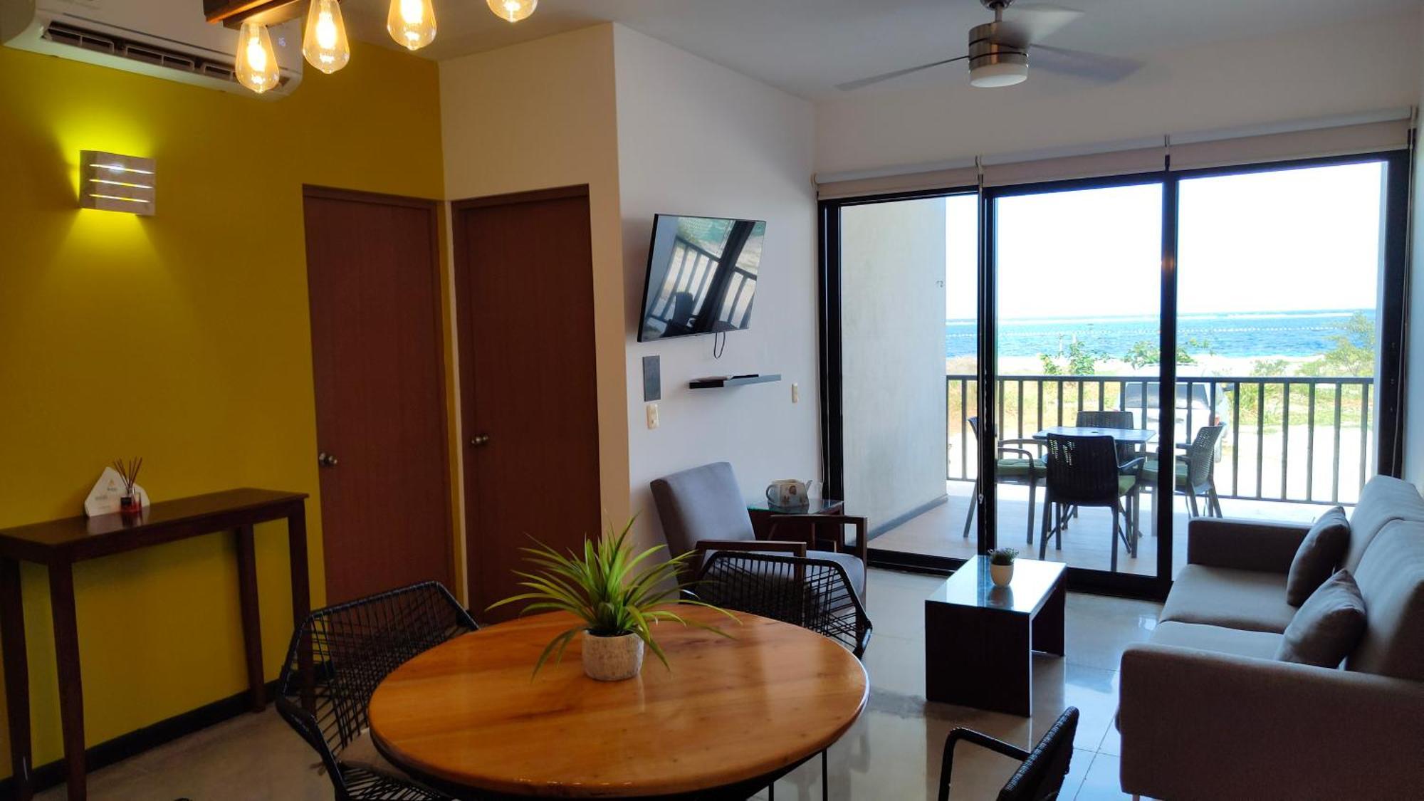 Vela's Ocean Front Aparthotel 3*