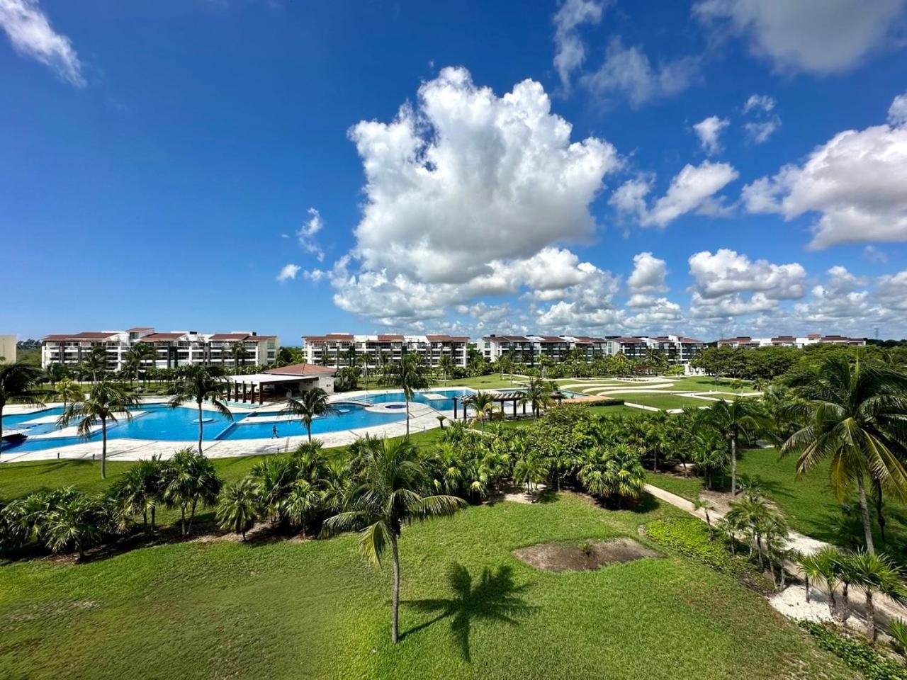 Mareazul Apartment *