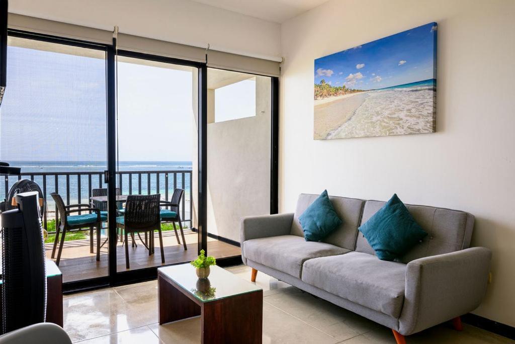 Aparthotel Vela's Ocean Front Puerto Morelos