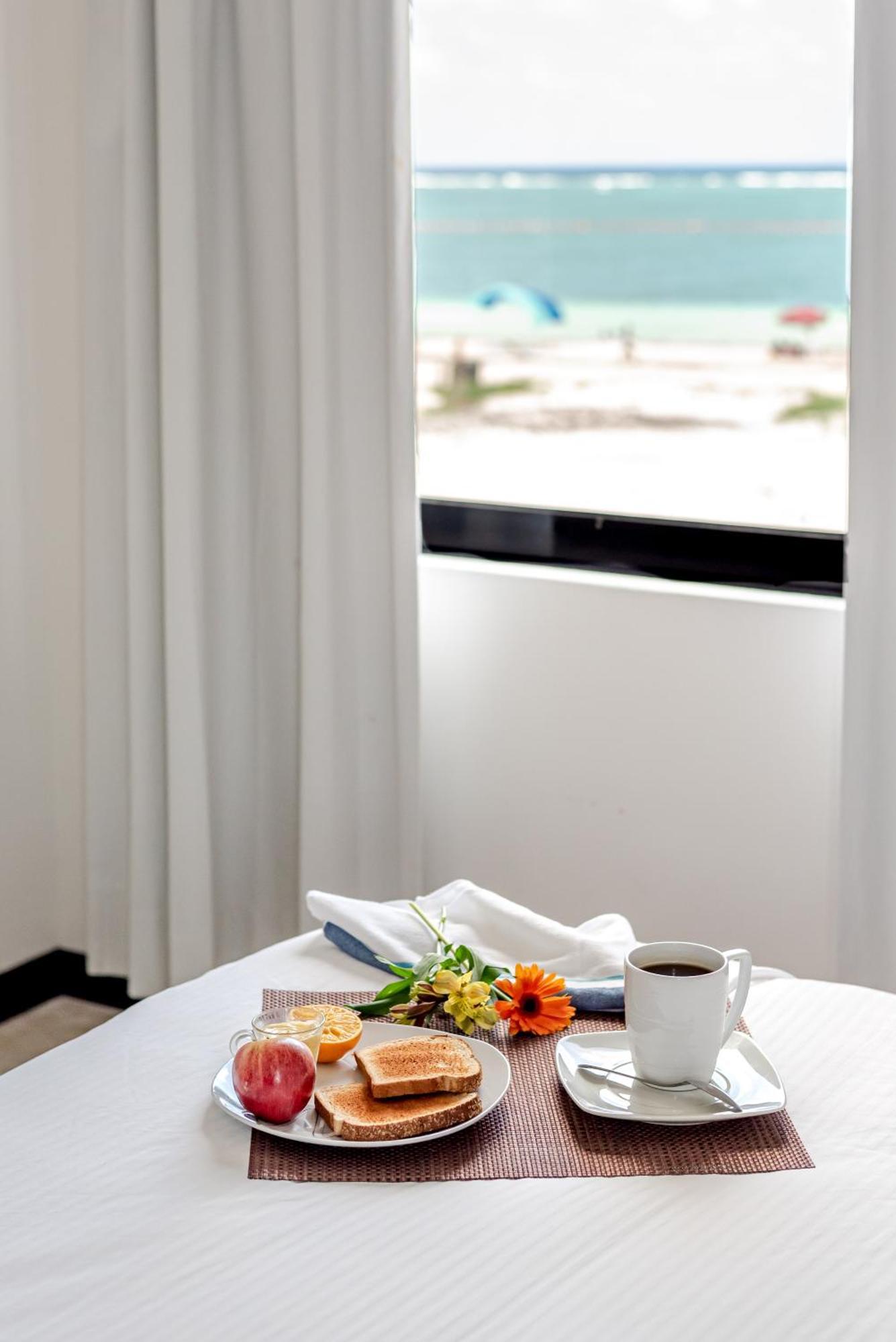 Aparthotel Vela's Ocean Front 3*