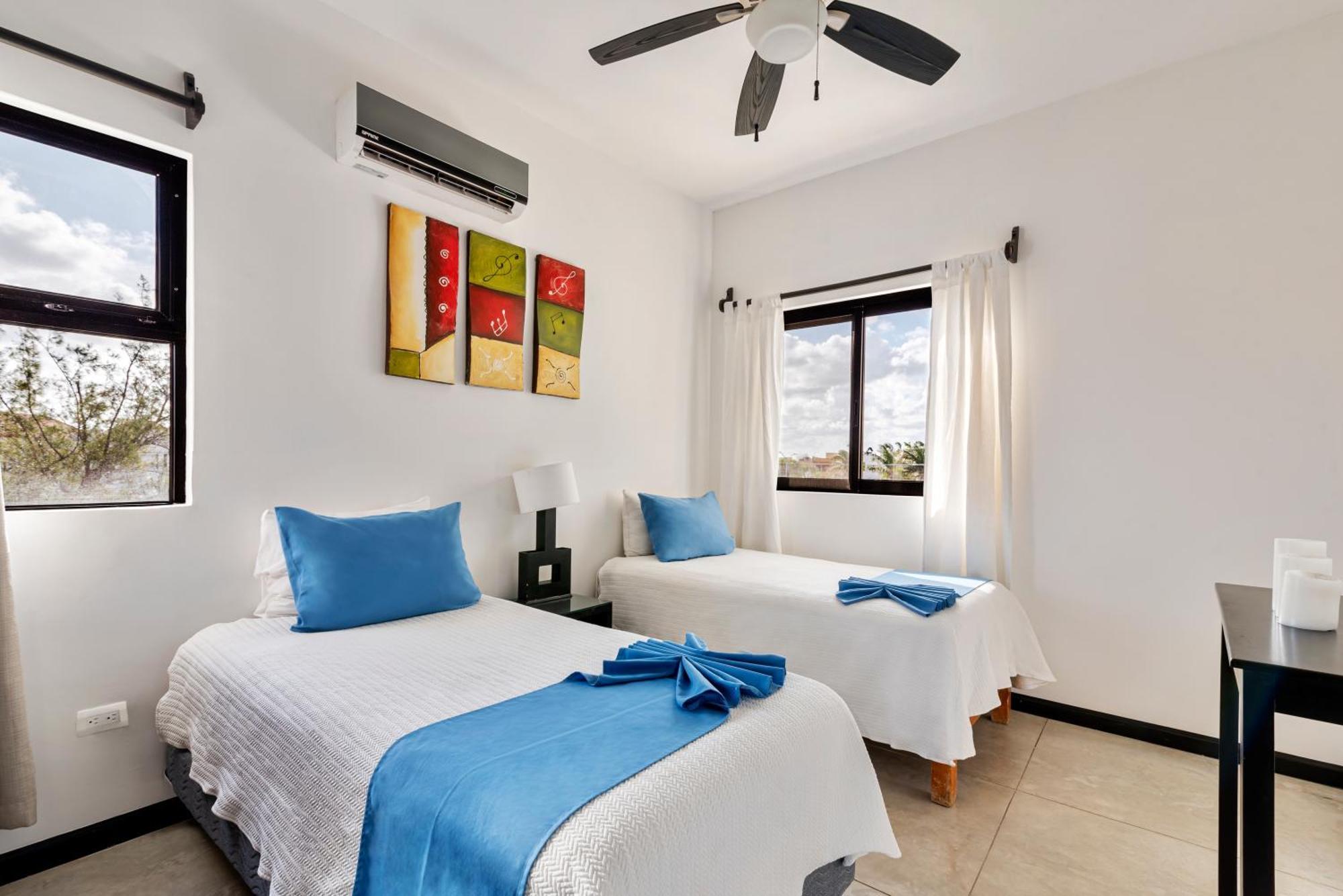 Vela's Ocean Front 3*