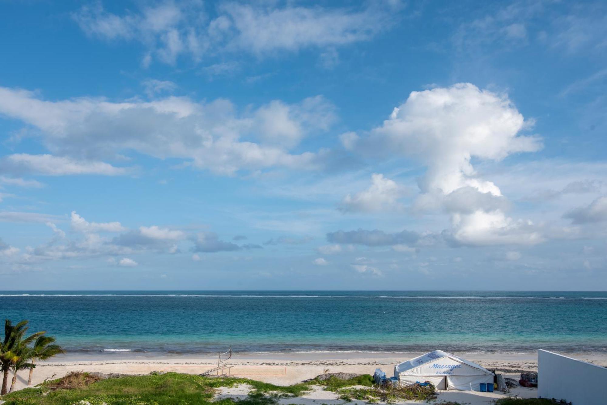 Aparthotel Vela's Ocean Front Puerto Morelos