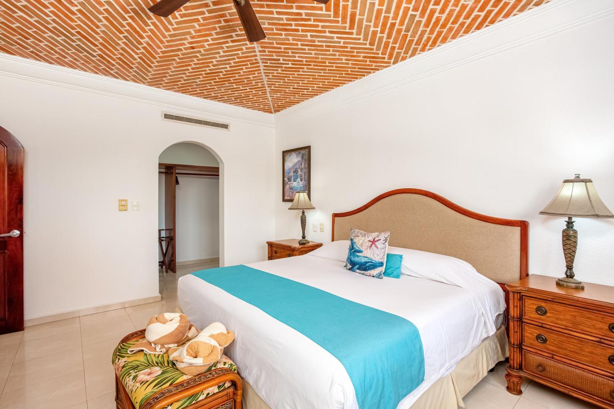 Aventuras Club Apartahotel 4*