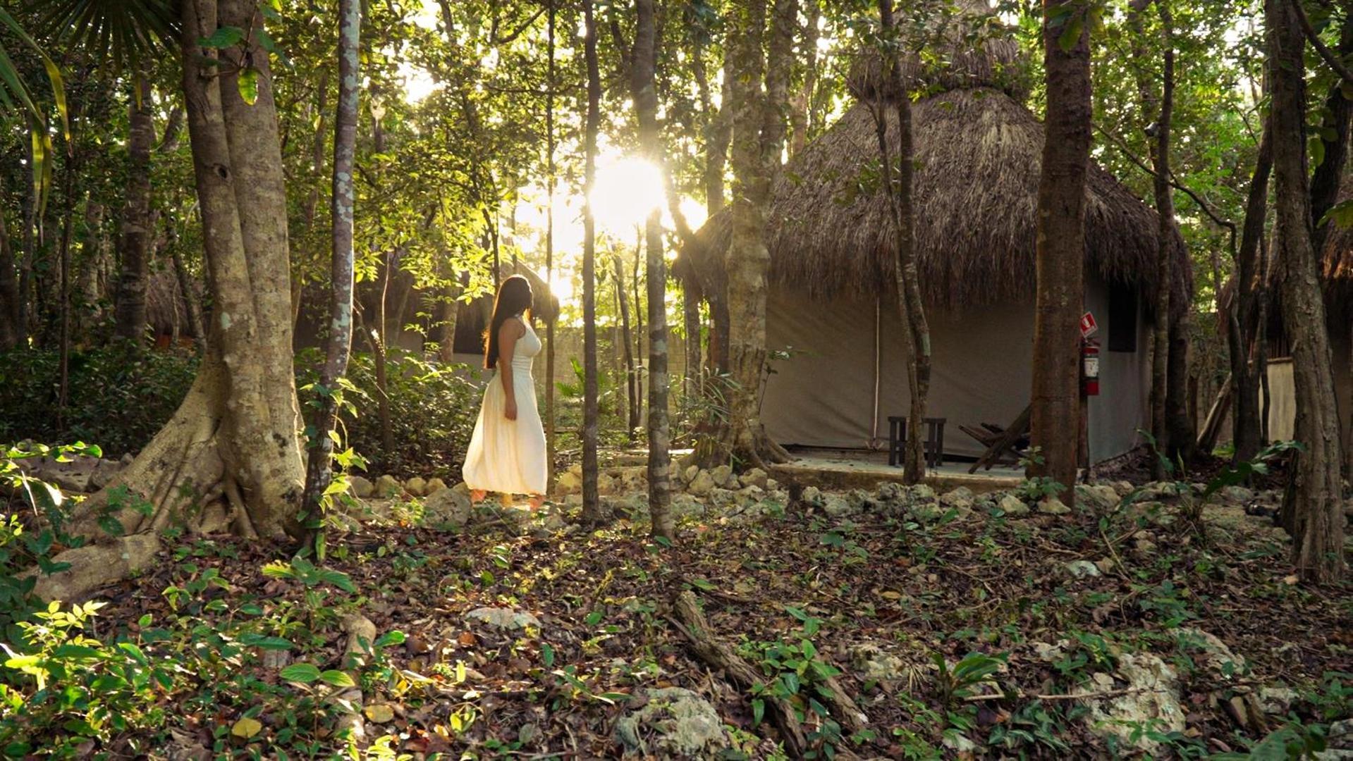 Natura Glamping Hotel 3*