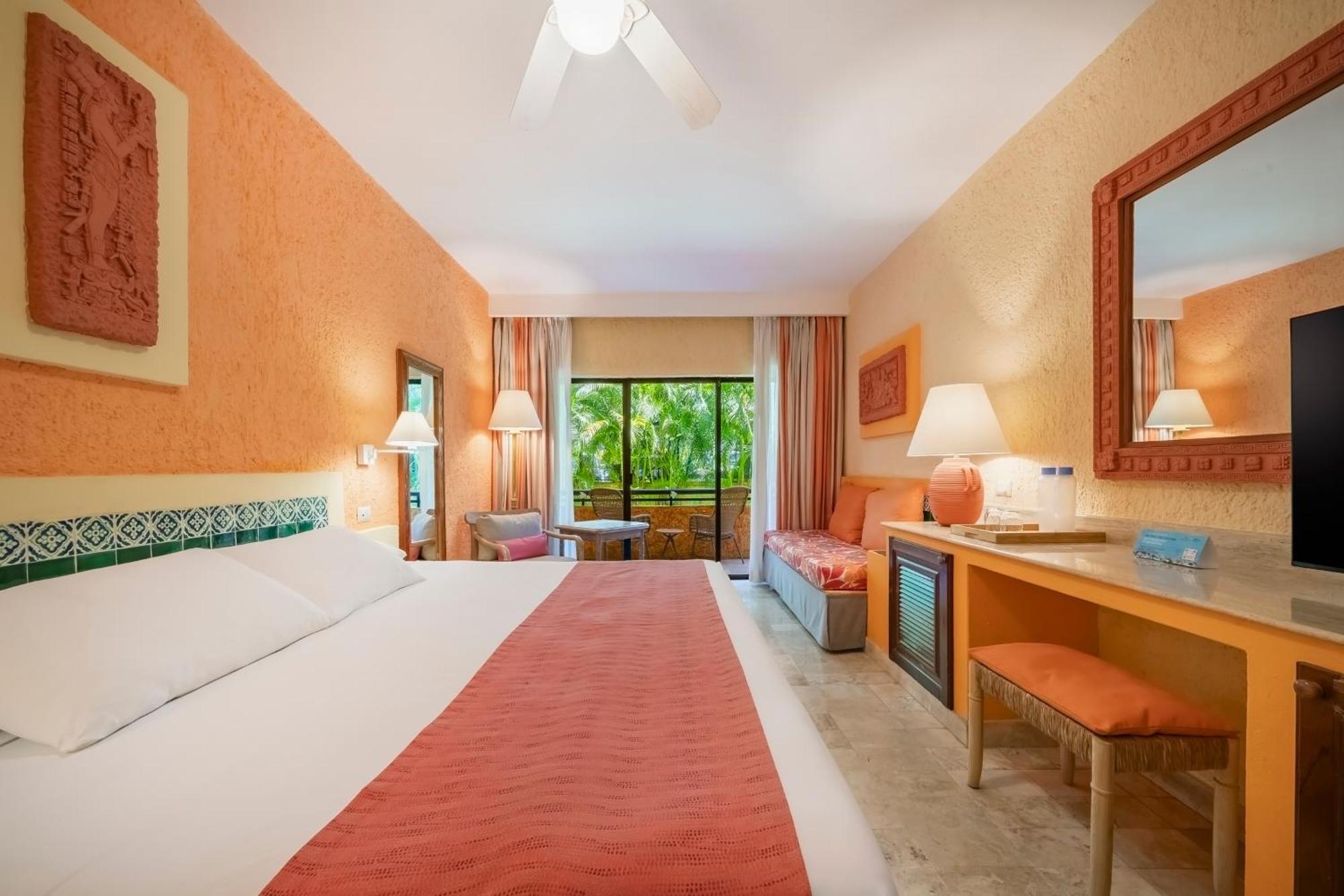 Iberostar Waves Quetzal Playa del Carmen