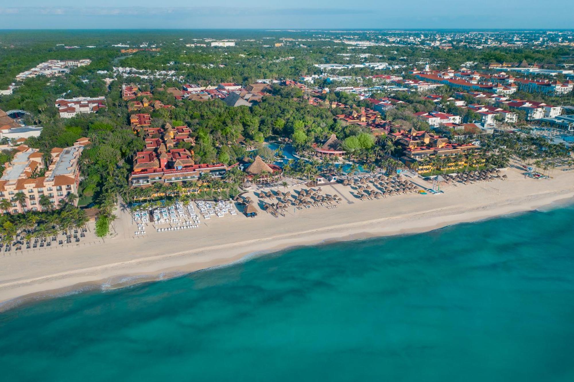 Iberostar Waves Quetzal Resort 5*