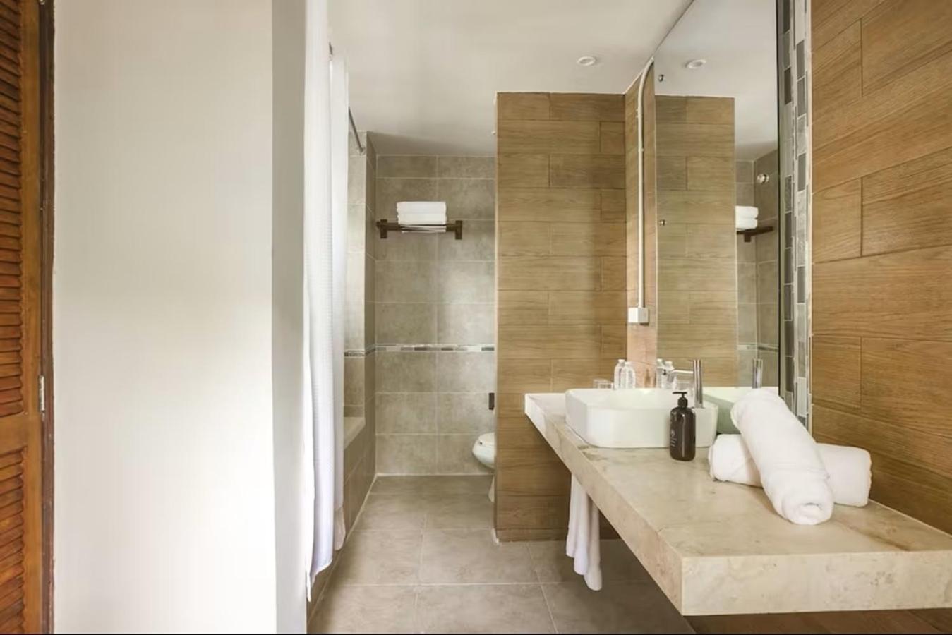 Mia Tulum Beachfront Resort - Ocean View Suites And Beach Club Hotel