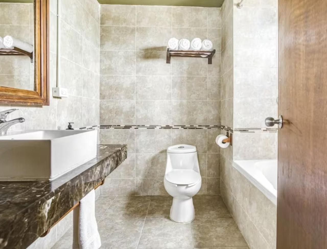 Mia Tulum Beachfront Resort - Ocean View Suites And Beach Club 4*