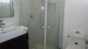 Aparthotel Vela's Ocean Front 3*