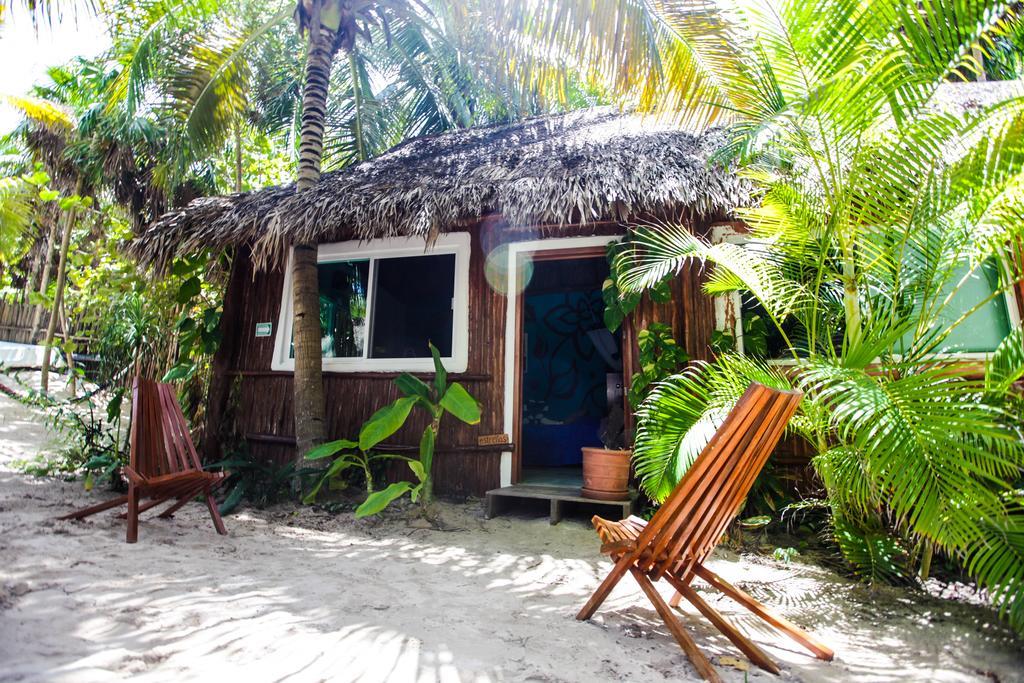 Hotel Akiin Beach 3*