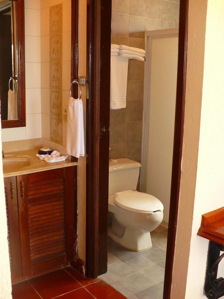 Bahia Hotel 3*