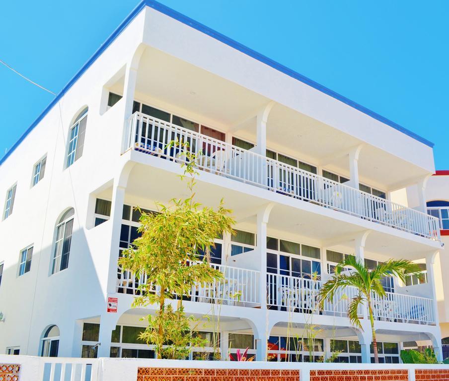 Corales Hotel 3*
