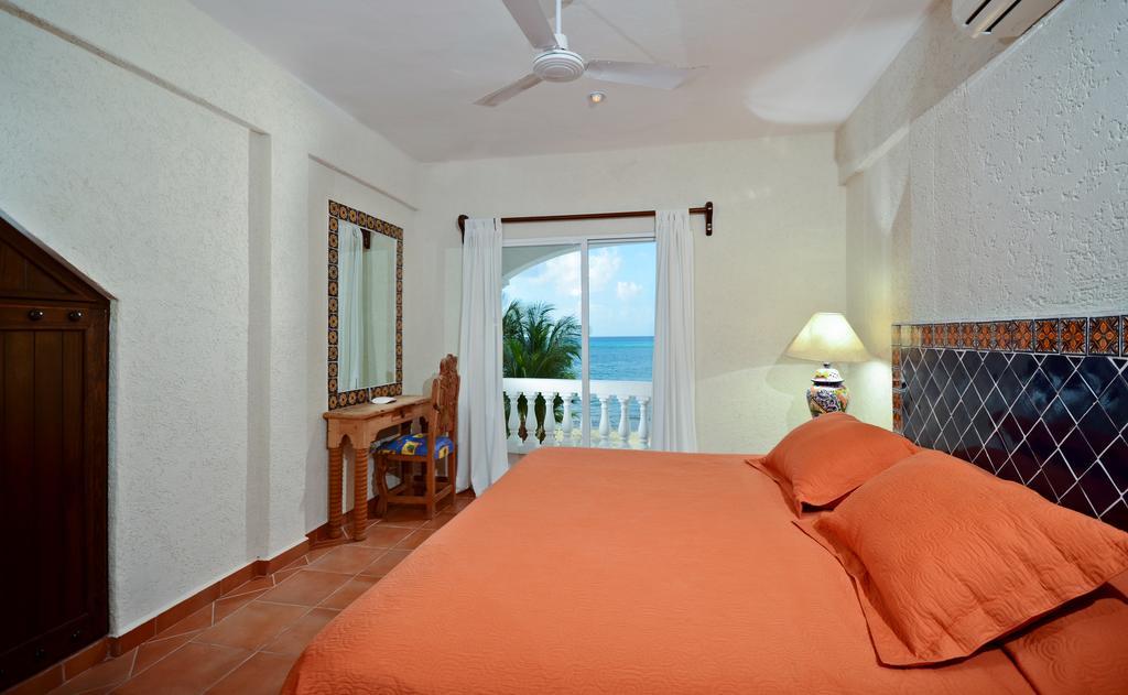Chango - Beachfront Villa
