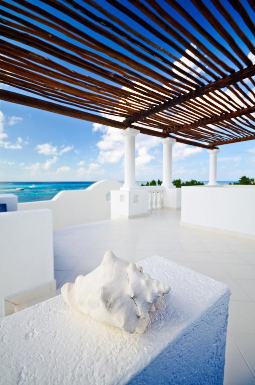 Chango - Beachfront