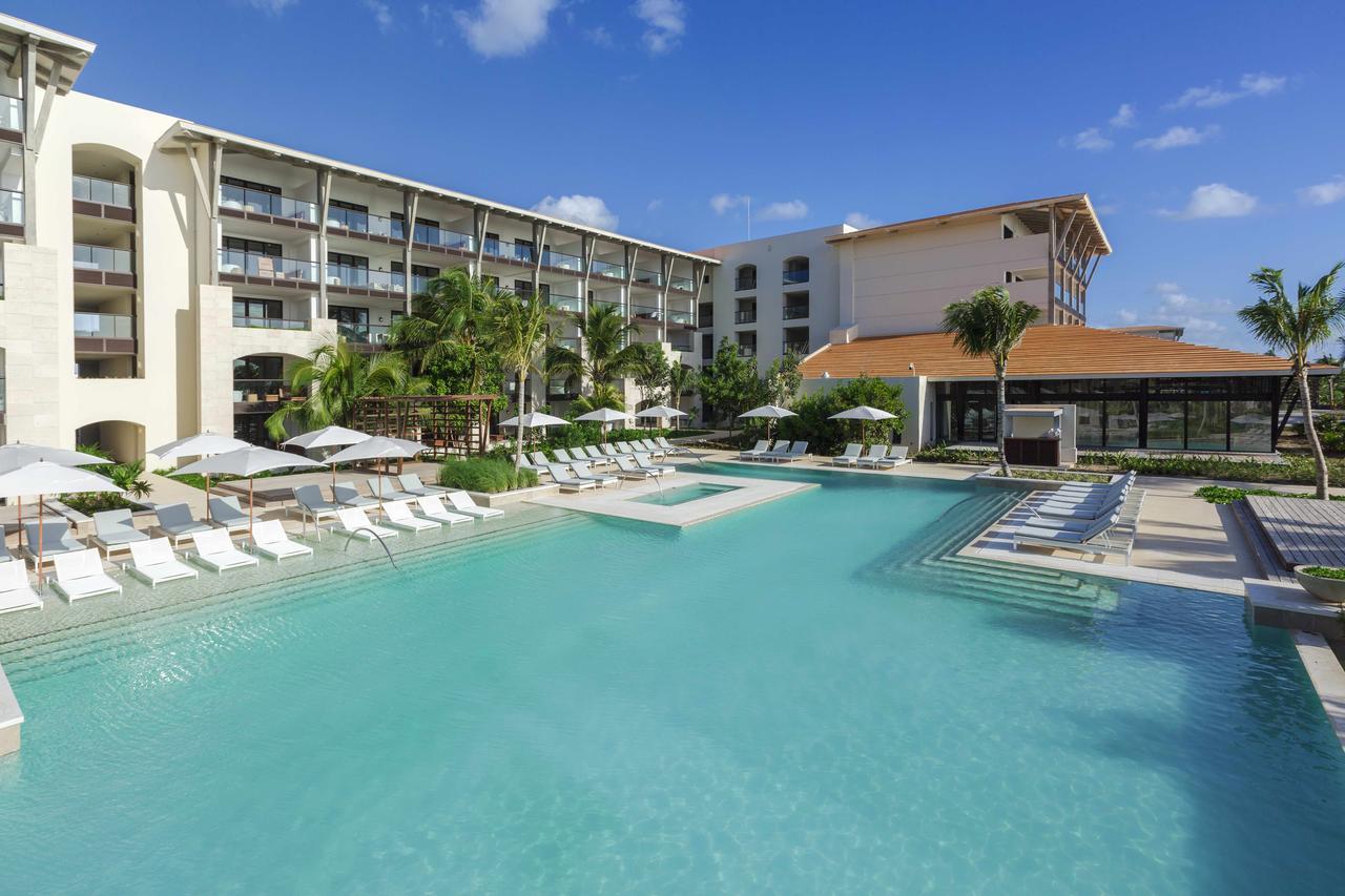 Riviera Maya Unico 20°87° Akumal
