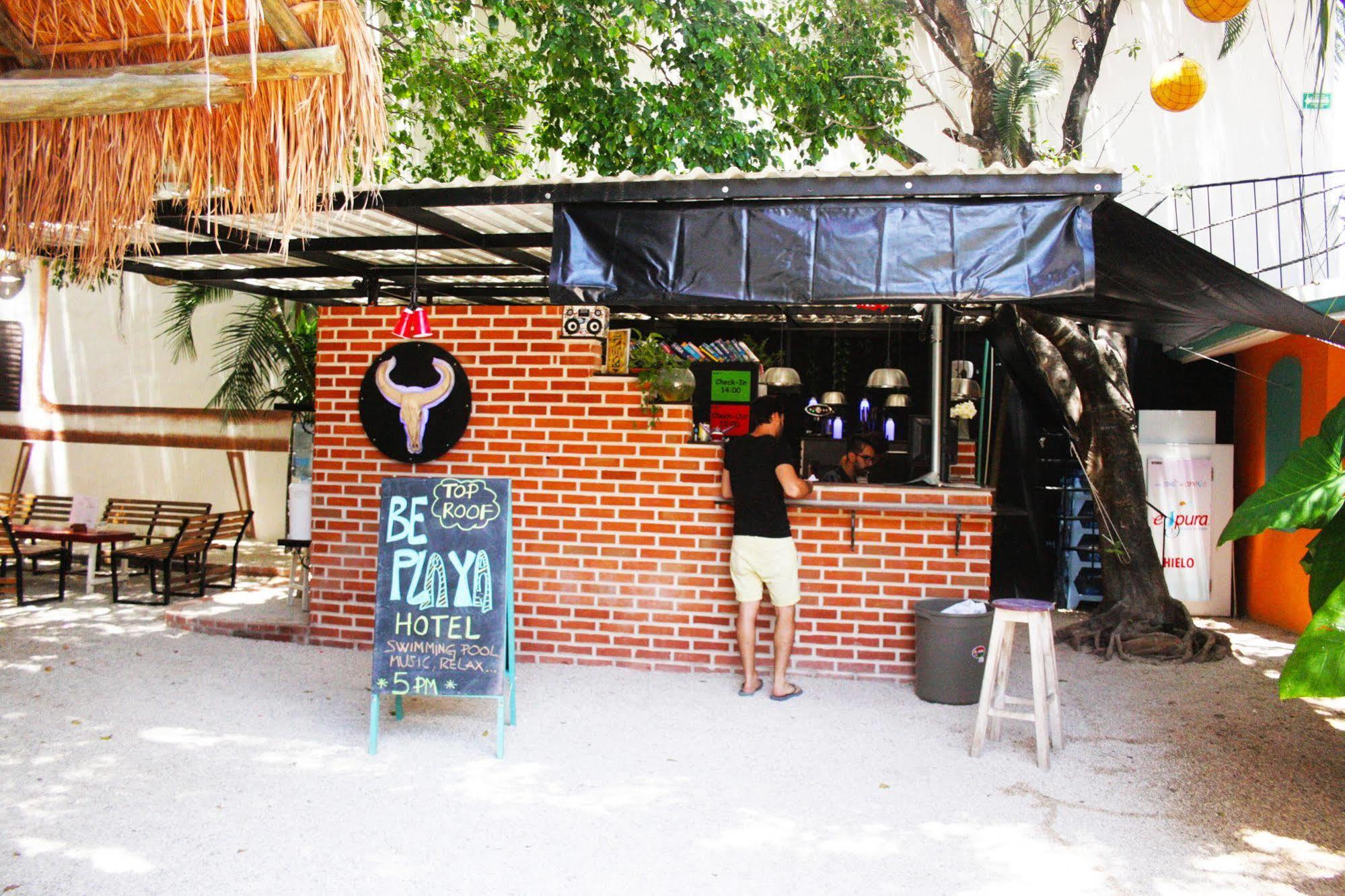 The Yak Hostel Playa del Carmen