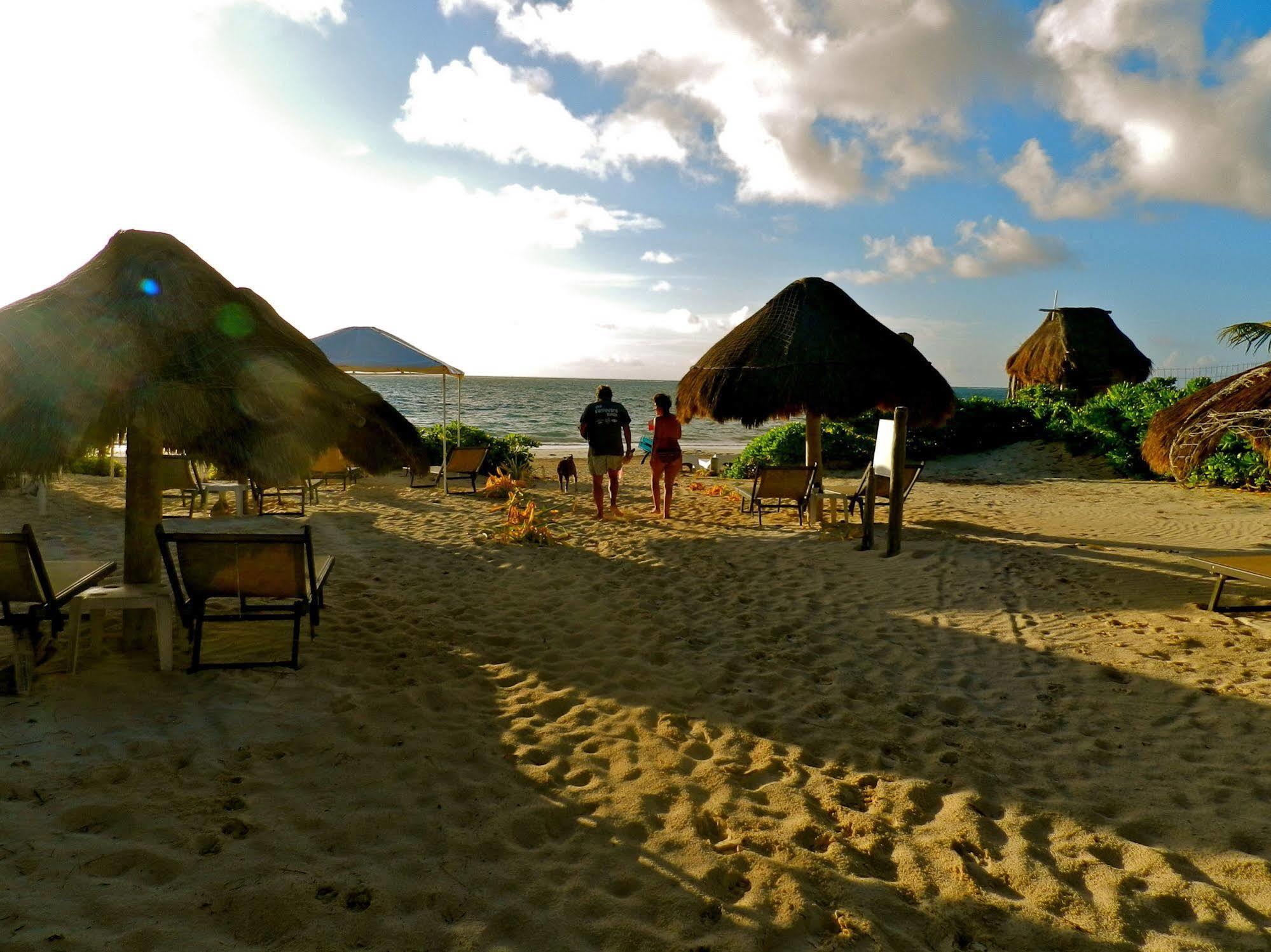 Acamaya Reef Hotel