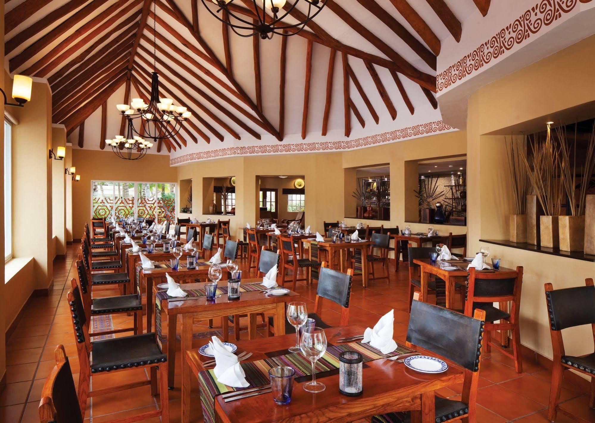 El Dorado Seaside Palms Adults Only 4*